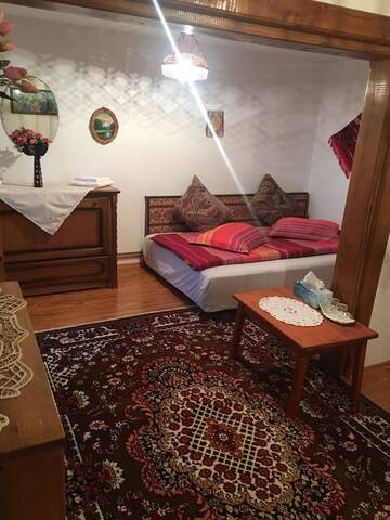 Фото номера Апартаменты с 2 спальнями Фермерские дома Casa de sub deal г. Bîltişoara 4